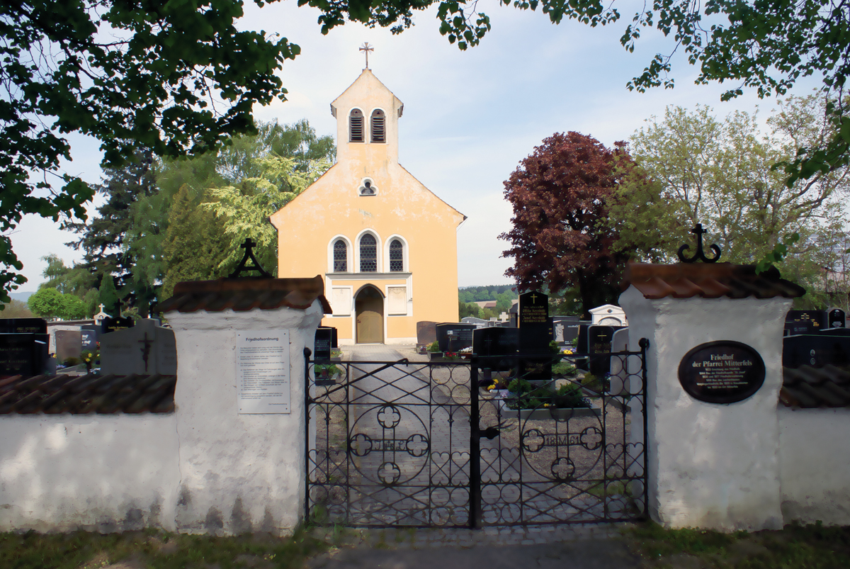 36 07 Friedhofskirche