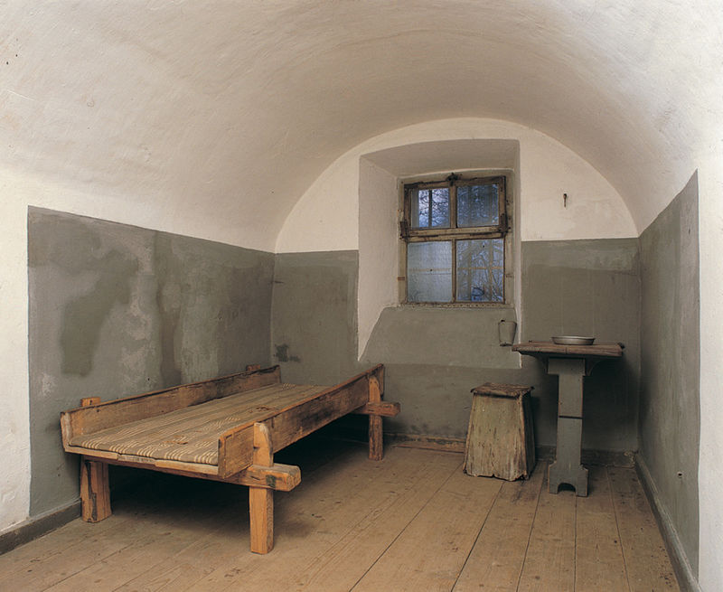75 08 Mitterfels Burgmuseum Gefaengniszelle