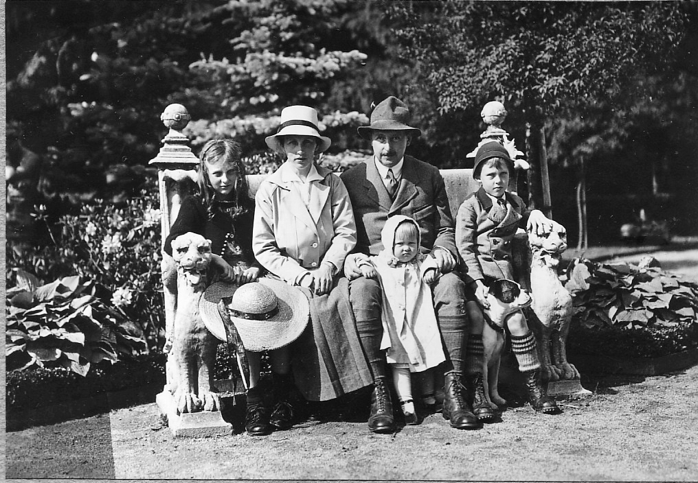 09 Familie Schmieder 1918 