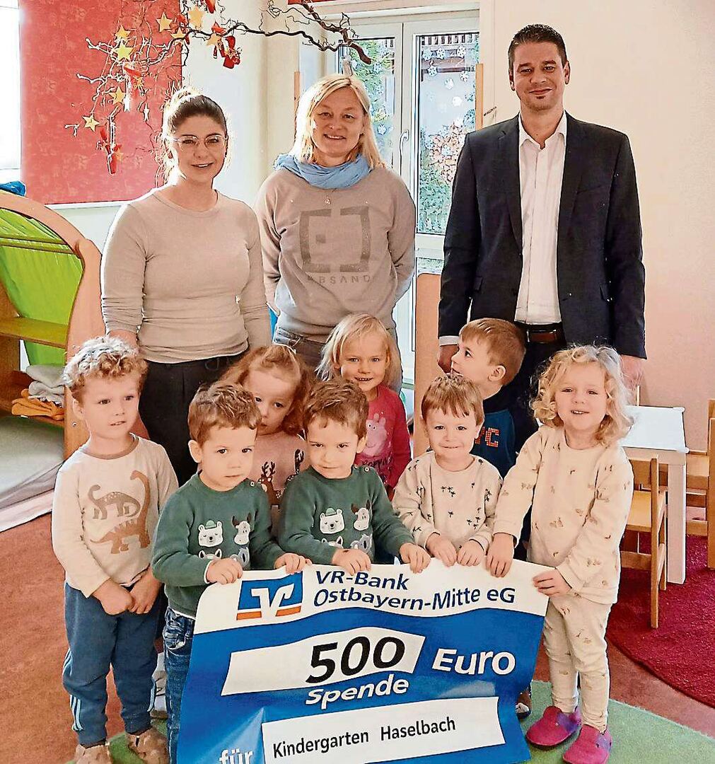 2024 12 06 Spende an KiGa HAS