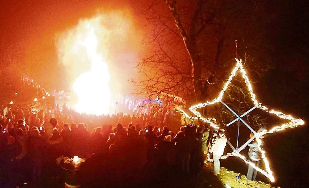 2024 12 02 Christkindlmarkt 03 Feuershow