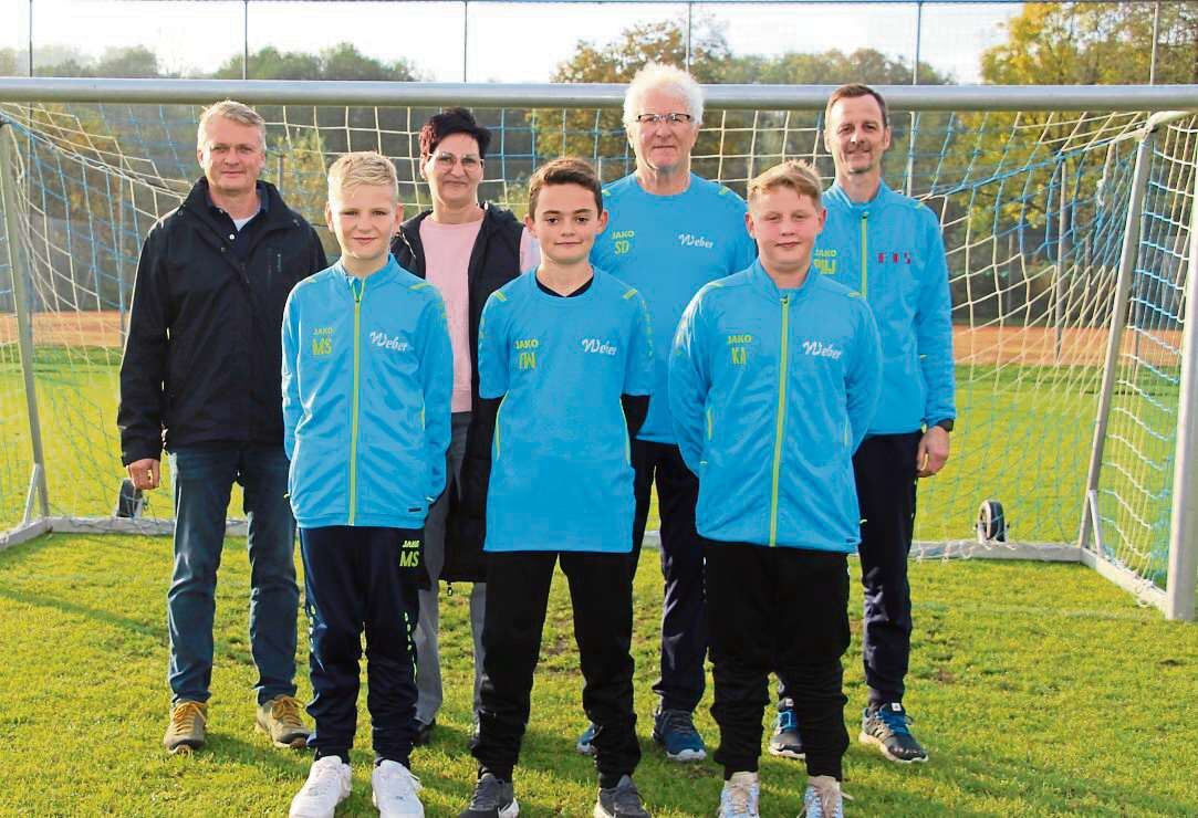 2024 10 29 Neue Trainingsausstattung fuer SV Ascha Falkenfels