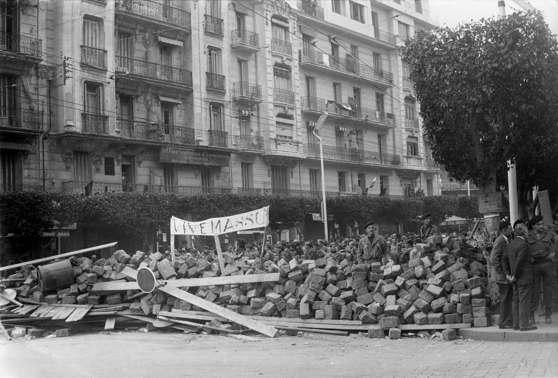 03 02 semaine des barricades alger 1960 haute qualit